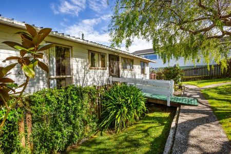 7 Tweed Road, Papakowhai - Photo 5