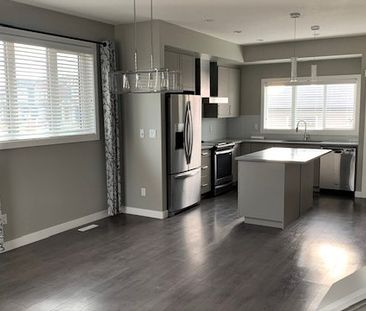 Modern 2 Bedroom Home With Dual Master Suites | Cavanagh | Double G... - Photo 5