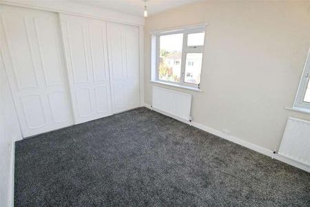 Overdale Drive, Bradford, BD10 - Photo 3