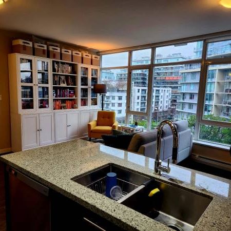 $2,800 / 1br - 550ft2 - Olympic Village 1 BR+flex+parking+storage lock - Photo 1