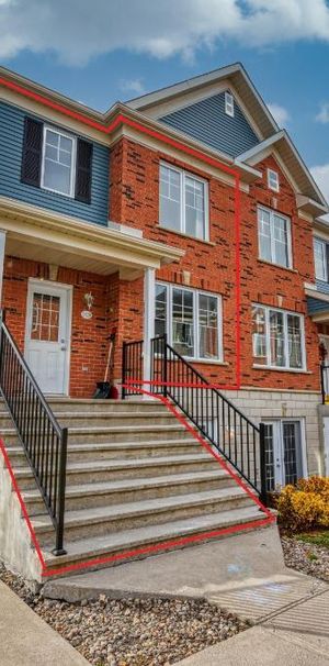 51/2 à louer dans un quartier paisible à Mascouche proche de tout - Photo 1