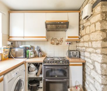 Church Street, Wootton - Photo 1