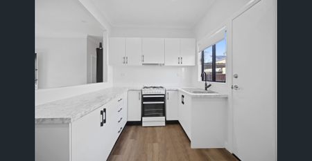 3 bedroom Family Home - Photo 5