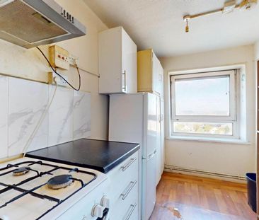 Price £1,800 pcm - Available Now - Part Furnished - Photo 3