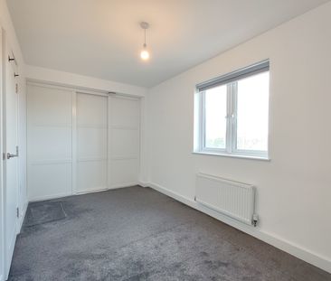 Windmill Lane, Hanwell - Photo 1