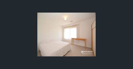 Beachside Family Home with Modern Comforts!! - Photo 4