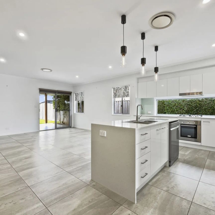 Renovated and Welcoming Family Home in the Breeze, Peregian Beach - Photo 1