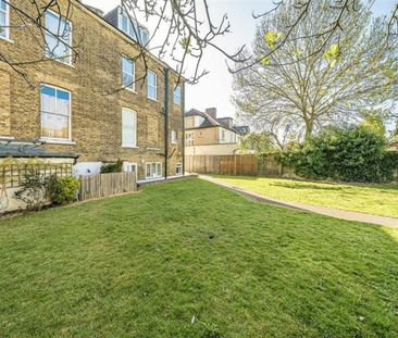 Stanley Road, TW11, London - Photo 4