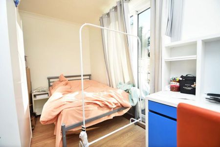 4 bedroom house to rent - Photo 2