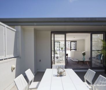Easy alfresco living in 2 bed townhouse-style apartment - Photo 5