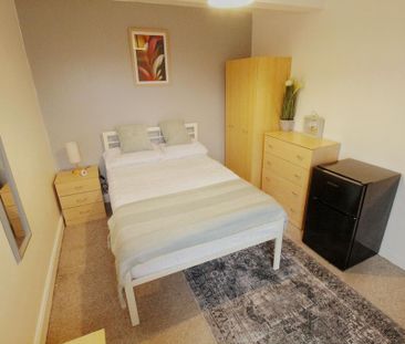 1 bedroom in a house share to rent - Photo 6