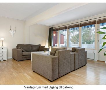 Siriusgatan, Märsta - Photo 1