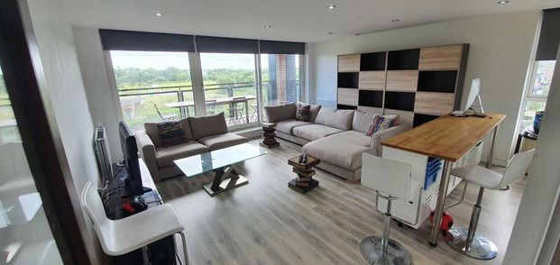 2 bedroom flat to rent - Photo 1