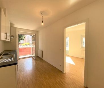 Perfekte Innenstadtwohnung mit drei Zimmern, separater Küche und Ba... - Photo 3