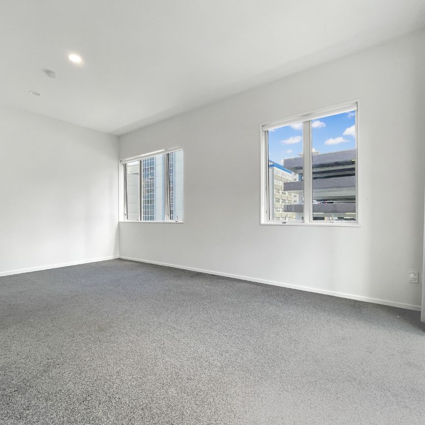 Welcome to 18/84A Boulcott Street - Photo 1