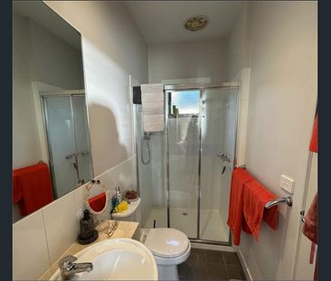 Stylish Townhouse Living in a Prime Blackburn Location - Photo 1