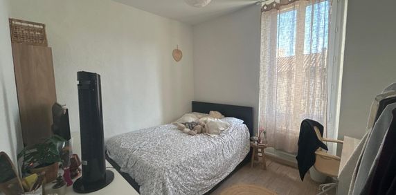 Location Appartement 2 pièces 55m² LES PENNES MIRABEAU 13170 - Photo 2