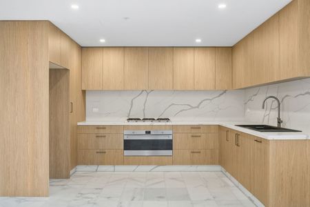 SOLE-WATER FRONT LUXURY LIVING - Photo 3