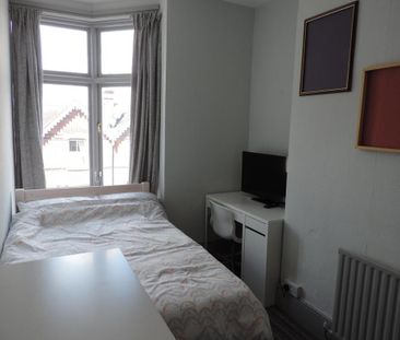 2 bedroom house to rent - Photo 2