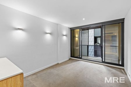 309/108 Flinders Street, Melbourne - Photo 2