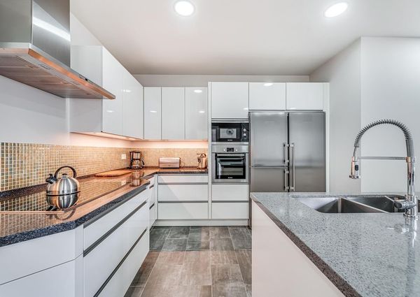 5 bedroom luxury Villa for rent in San Pedro de Alcántara, Spain