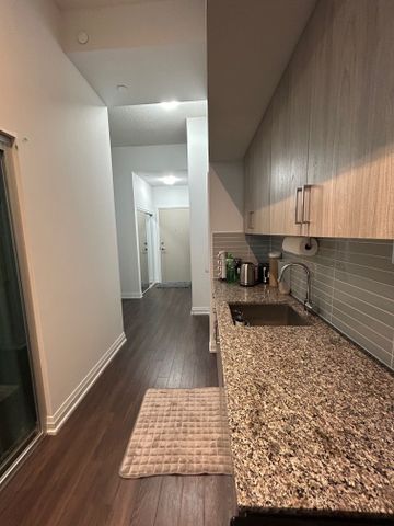 For Lease - 20 Meadowglen Place Unit# 822, Toronto, Ontario - Photo 5