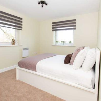 2 bedroom property to rent in Crawley - Photo 2