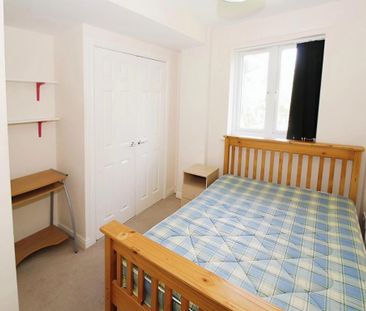 3 bedroom flat to rent - Photo 1