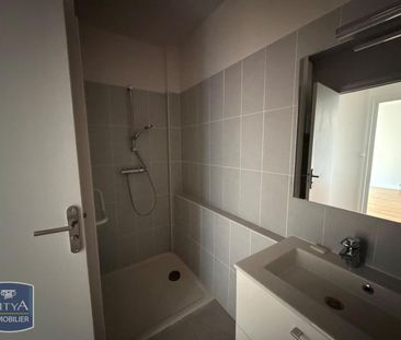 Location Appartement 4 pièces 73m² LA ROCHELLE 17000 - Photo 4