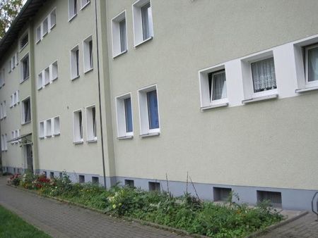 Reinkommen und Wohlfühlen: praktische 4 Zimmer Wohnung - Foto 2