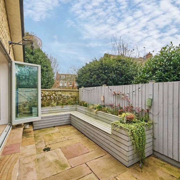 Bedford Hill, SW12 9HL, London - Photo 1