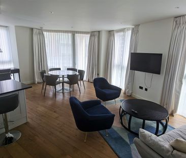 2 Bed Flat, Emery Way, E1W - Photo 3