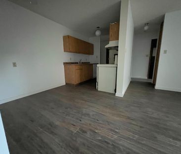 Apartment in Downtown - Photo 2