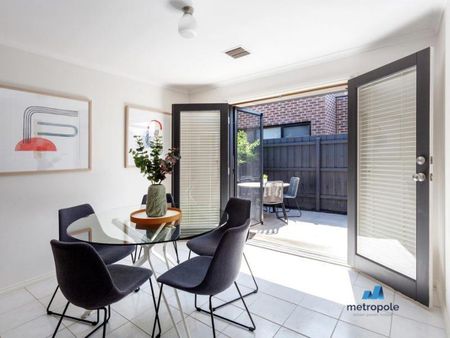 2/2 Hallow Street, BENTLEIGH EAST, VIC - Photo 5