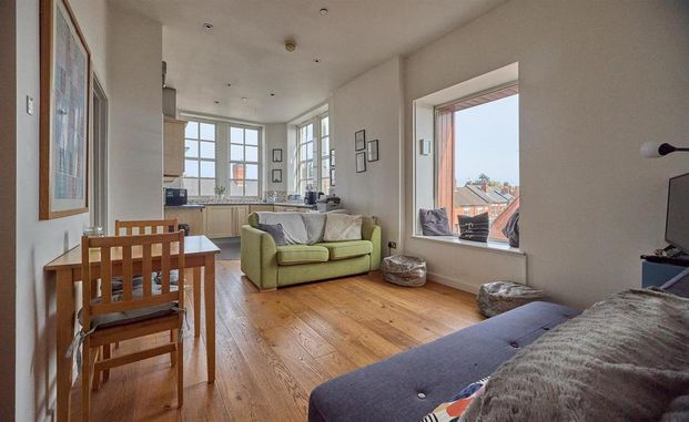 2 bedroom flat to rent - Photo 1