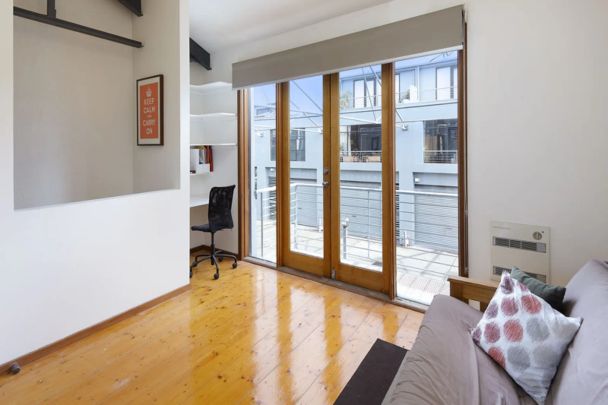 Effortless Living in a Prime Lifestyle Pocket - Photo 1