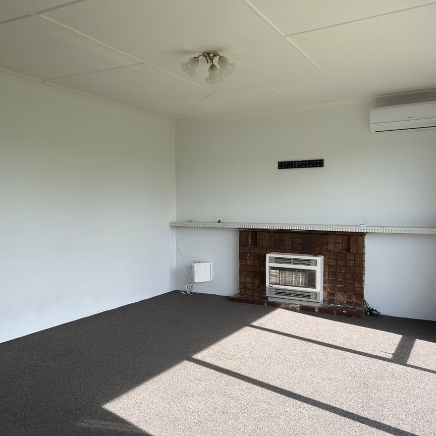 Clifford St, Hawera - Photo 1