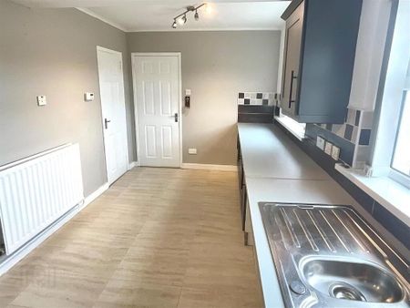 72 Glenbane Avenue, Newtownabbey, BT37 9JW - Photo 4