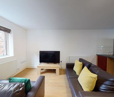 4 bedroom house to rent - Photo 2
