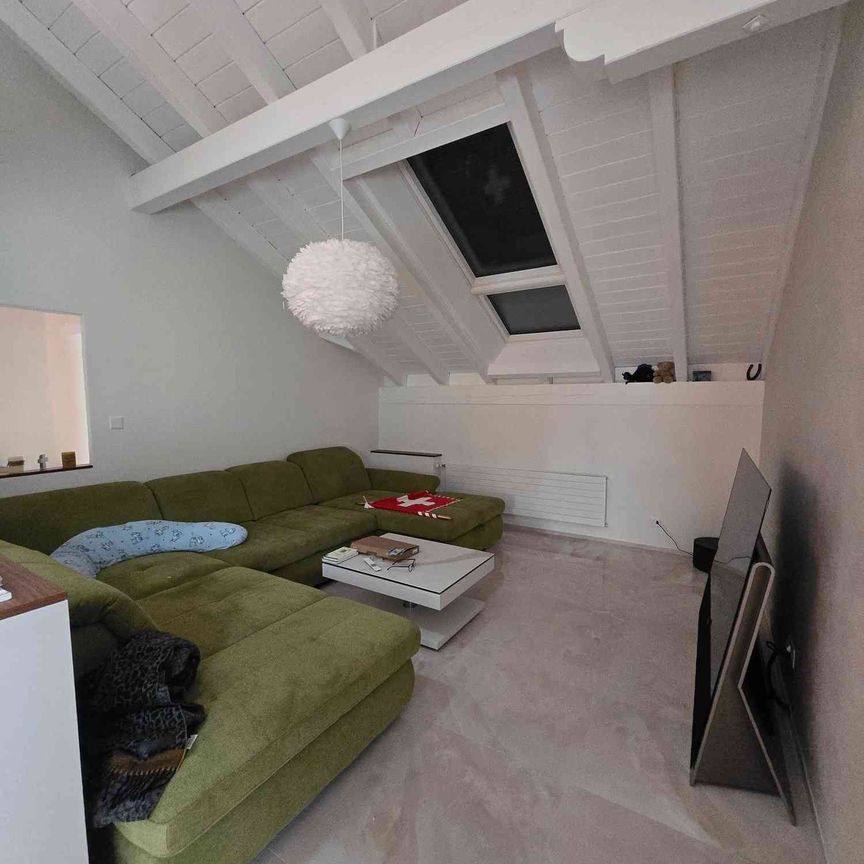 3.5 Zimmer, 95 m², 2. Stock - Photo 1