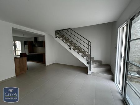 Location Maison 5 pièces 105m² LE TEIL 07400 - Photo 3