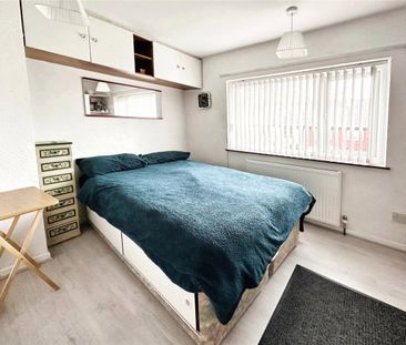 Glovers Lane, Netherton, Merseyside, L30 - Photo 6