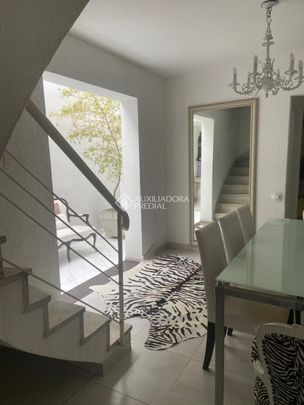 Sobrado com 3 quartos e 310m² para alugar em Jardim, Santo André. - Photo 1