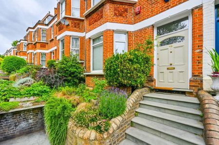 5 bedroom terraced house to rent - Photo 5