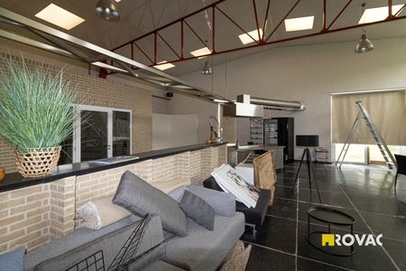 Ruime alleenstaande loftwoning met garage/opslagplaats - Foto 3