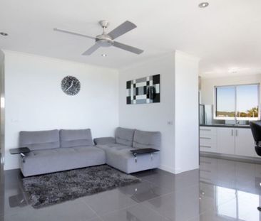 Modern Furnished Unit with Stunning Panoramic Views - Photo 6