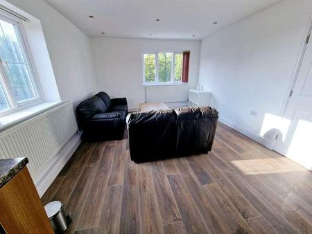 Bedroom -, Bawas Place - Alfreton Road, NG7 - Photo 3