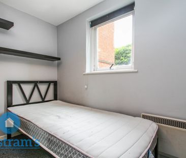 2 bed Apartment for Rent - Photo 5