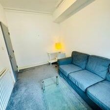 Burley Lodge Terrace LS6 1QA - Photo 1