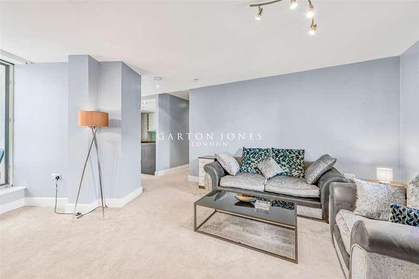 Salamanca Place, Vauxhall, London, SE1 - Photo 1